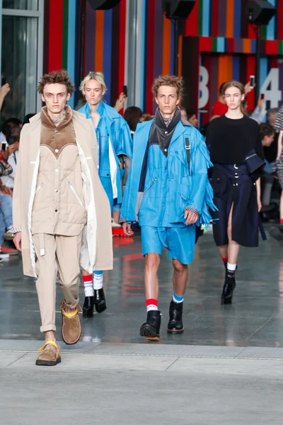 Look 50